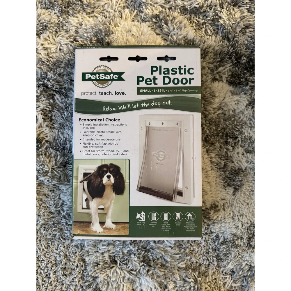 PetSafe Small Plastic Pet Door with UV Protection